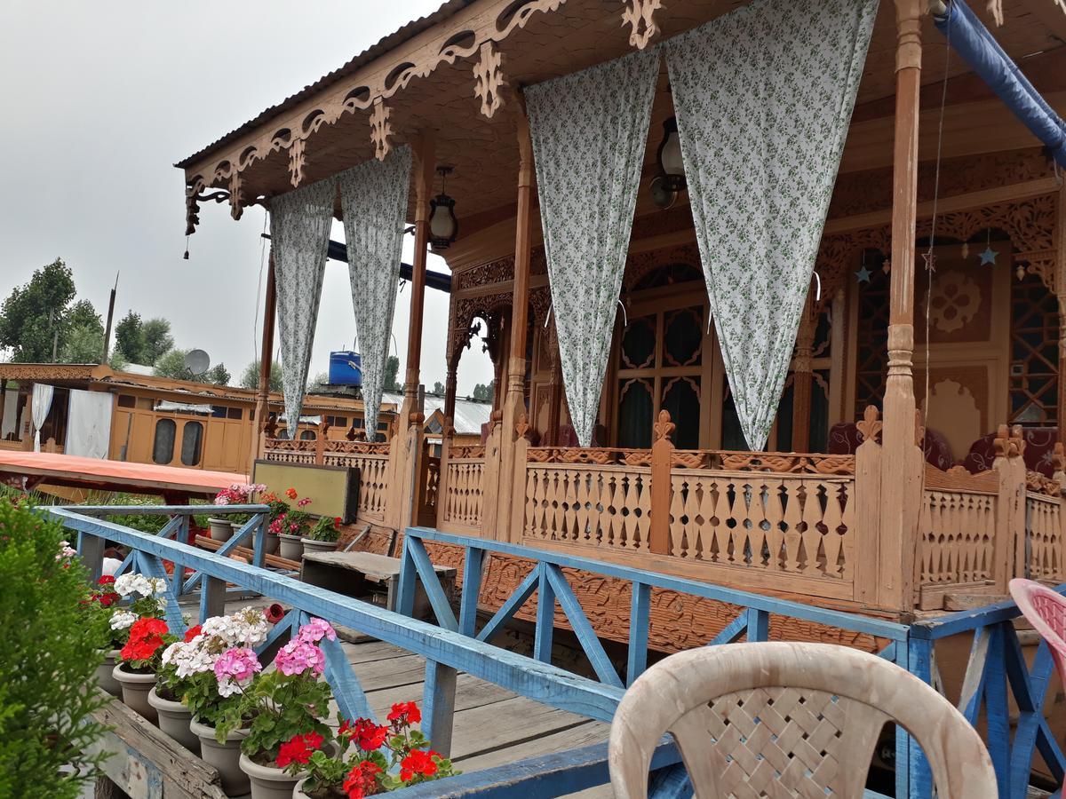 Heritage Geneva House Boat Srīnagar 외부 사진