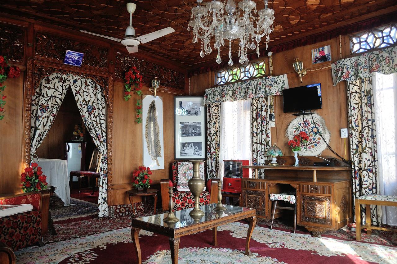 Heritage Geneva House Boat Srīnagar 외부 사진