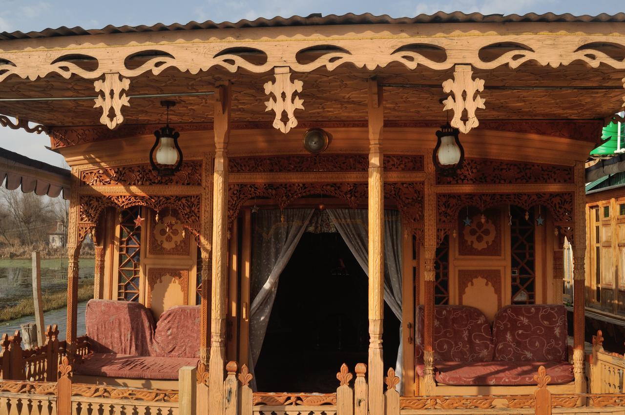Heritage Geneva House Boat Srīnagar 외부 사진