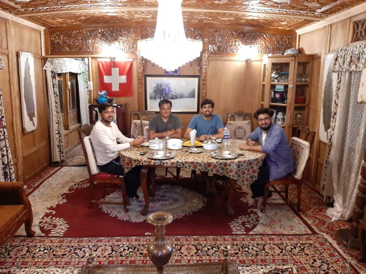 Heritage Geneva House Boat Srīnagar 외부 사진